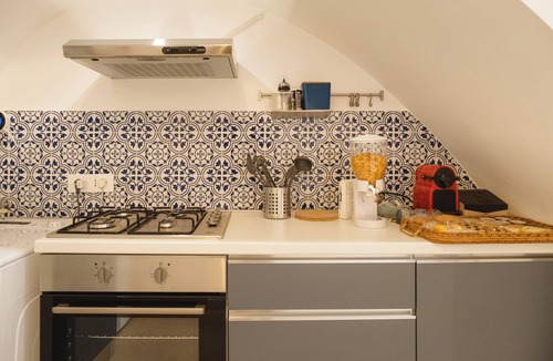 Putignano House | Southeast 13 - Moon House