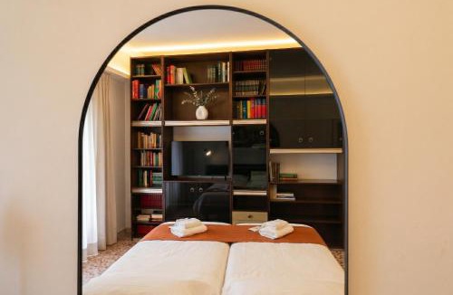 Tuscolano Apartment | Spacious 2 Suite Home - AC WiFi & Metro 9 min