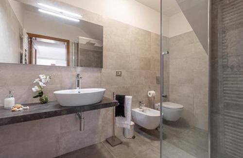 Po' Bandino House | Spacious Apartment with Garden & Air Conditioning - La Grande Finestra