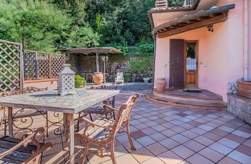 Procchio Villa | Spacious villa just a few steps from Paolina Beach.