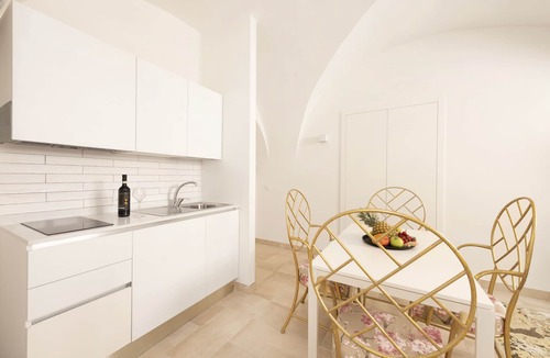 Rione III Colonna Apartment | Spanish Steps, 1 to 4 people, Pantheon, Parliament, Trevi, Navona