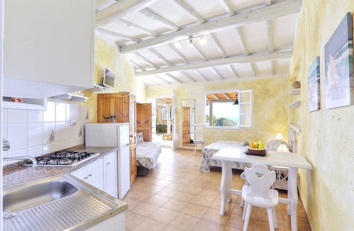 Morcone House | special offer elba island mono directly on the sea free wifi