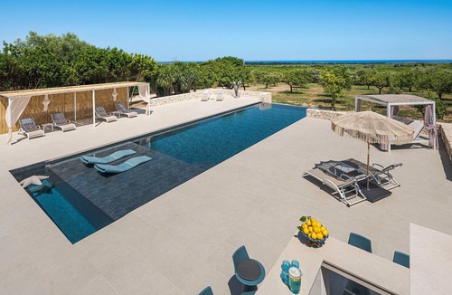 Noto Villa | Spectacular Mediterranean Villa with Stunning Garden and private Pool in Vendicari - DiCasaInSIcilia