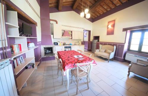 Spoleto Villa | Spoleto Poolside - Sleeps 24