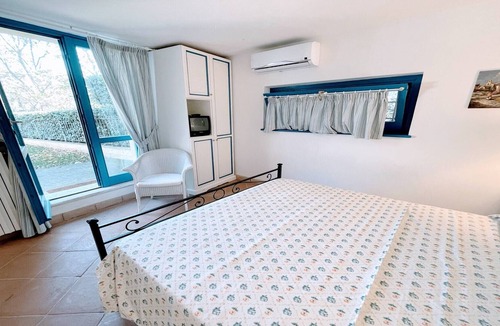 Strettura Apartment | Spoleto Splash:casa Piscina/slps 4/wifi/dishwasher - very pretty setting nr pool