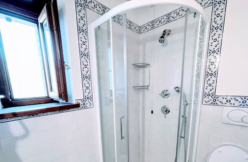 Strettura House | Spoleto Splash : Cisterna/sleeps 2/3/wifi/aircon - beautiful views all around