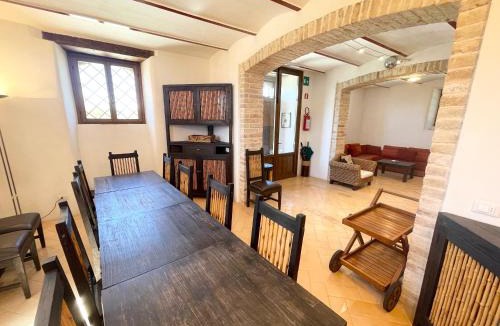 Spoleto Villa | Spoleto Tranquilita sleeps 20 with Wifi Pool Yoga Studio Gardens and Views