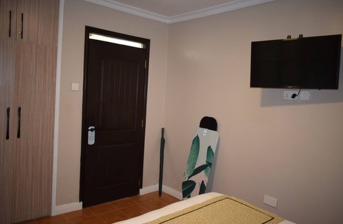 Gigiri Hotel | Standard ensuite with Shower