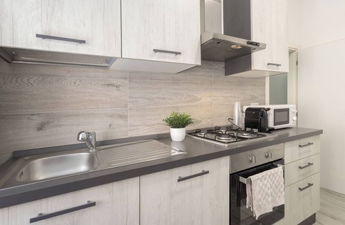 Quartiere XXXIV Lido di Ostia Levante Apartment | Station House Ostia apartment with terrace, near sea and Rome