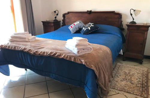 Quartiere XXXV Lido di Castel Fusano Apartment | Stella Di Mare - ampio appartamento con DUE bagni - fronte mare