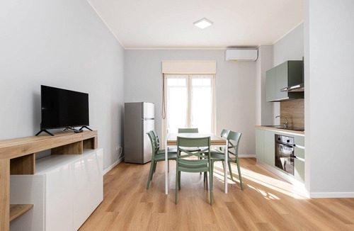 Margherita di Savoia Apartment | Street View Apartment