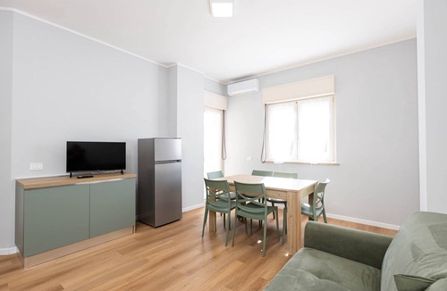 Margherita di Savoia Apartment | Street View Apartment