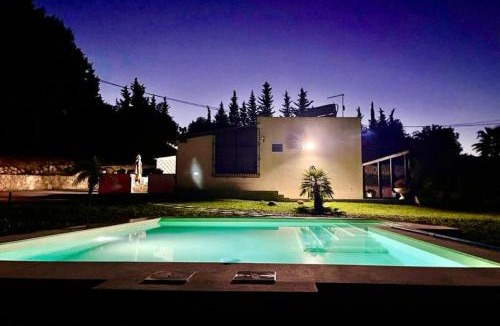 Avola House | Strelitzia's house with heated pool , private garden and private parking & wi-fi