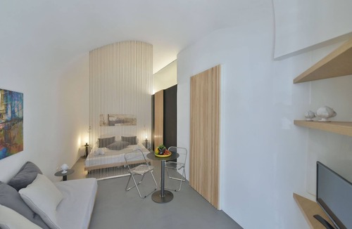 Ostuni Apartment | Studio Apartment “Voltabianca Suite” in Central Location with Wi-Fi