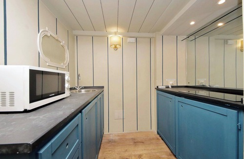 Rione IV Campo Marzio Apartment | Studio con Soppalco Via Gregoriana Vicino Piazza di Spagna
