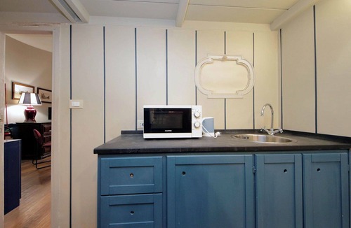 Rione IV Campo Marzio Apartment | Studio con Soppalco Via Gregoriana Vicino Piazza di Spagna