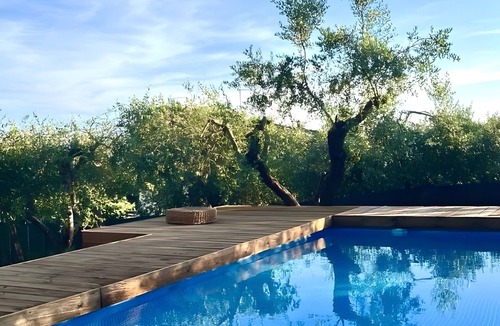 Certaldo Apartment | Studio 'Il Piccolo Borgo - Con Vista' with Shared Pool, Wi-Fi and Air Conditioning