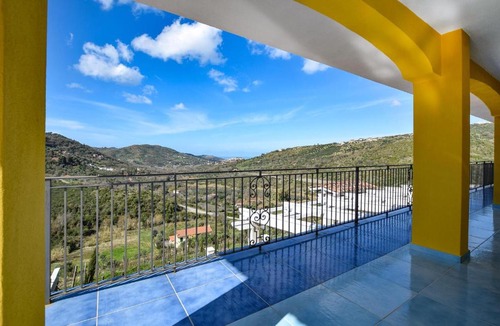 Laureana Cilento Apartment | Stunning Apartment In Laureana Cilento