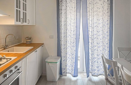 Taranto Apartment | Stunning apartment in Taranto with WiFi
