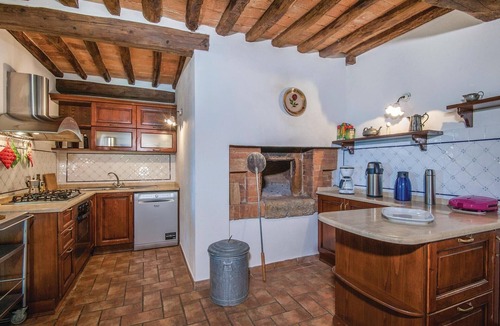 Monteroni d'Arbia House | Stunning home in Monteroni d´Arbia SI