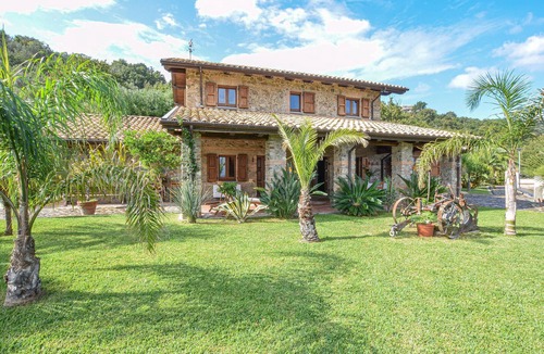 Montepaone House | Stunning home in Montepaone