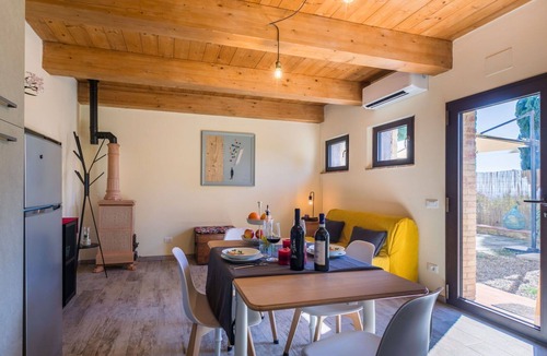 San Macario In Monte House | Stunning private villa for 4 people with WIFI, A/C, TV, patio and panoramic view