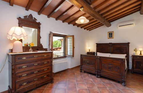 Borgo San Lorenzo Villa | Stunning private villa for 11 guests with WIFI, A/C, private pool, TV and panoramic view