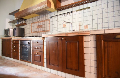 Ripatransone Villa | Stunning private villa with WIFI, hot tub, pool, terrace, pets allowed and panoramic view