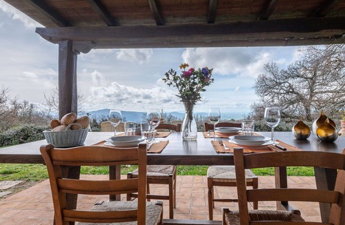 Sassofortino House | Stunning private villa for 5 people with WIFI, TV, terrace and panoramic view