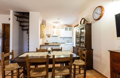 Riparbella House | Stunning private villa for 8 guests with WIFI, A/C, private pool, TV, patio and pets allowed