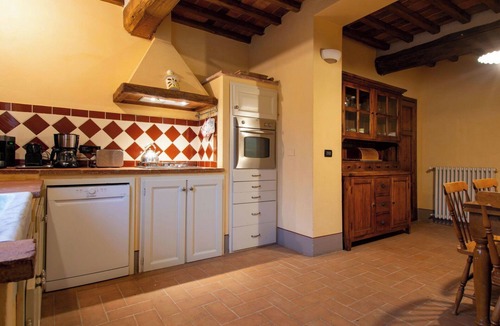 SantʼAndrea di Compito Villa | Stunning private villa for 10 guests with WIFI, private pool, TV, balcony and pets allowed