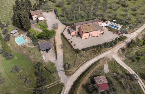Montelupo Fiorentino Villa | Stunning private villa for 11 people with A/C, private pool, WIFI, TV, patio and panoramic view