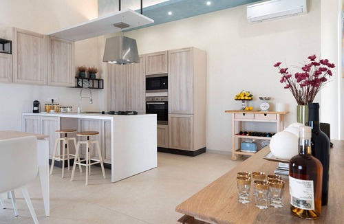 Rosolini Villa | Stunning private villa for 4 guests with WIFI, private pool, A/C, TV, terrace and panoramic view