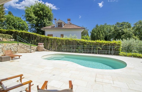 Sutri Villa | Stunning private villa for 11 people with A/C, WIFI, private pool, TV, terrace and pets allowed