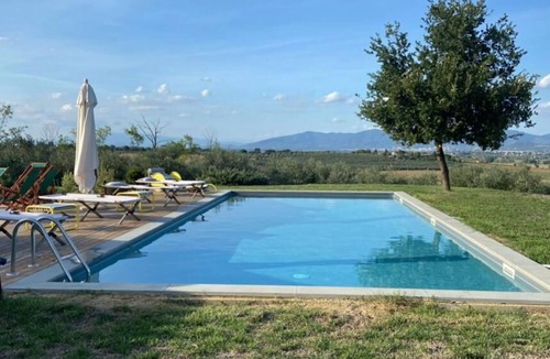 Cortona Villa | Stunning private villa for 14 guests with private pool, WIFI, A/C, close to Cortona