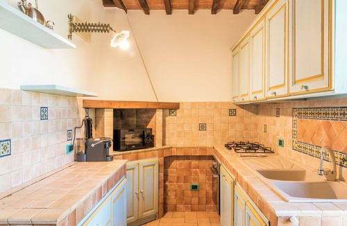 Proceno Villa | Stunning private villa for 9 guests with A/C, WIFI, private pool, TV and pets allowed