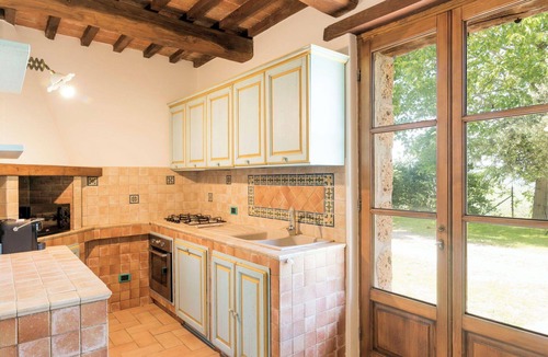 Proceno Villa | Stunning private villa for 9 guests with A/C, WIFI, private pool, TV and pets allowed