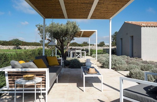 Ragusa Villa | Stunning private villa for 6 people with A/C, WIFI, private pool, TV, patio and panoramic view