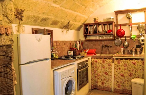 Sorano Villa | Stunning private villa with private pool, WIFI, A/C, TV, pets allowed and panoramic view