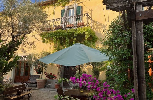 Cortona Villa | Stunning private villa with WIFI, private pool, A/C, TV, patio and panoramic view, close to Cort.