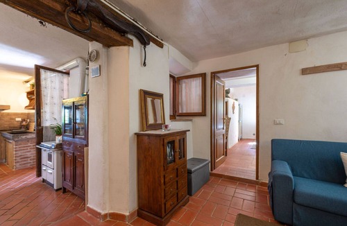 Massa Marittima House | Stunning villa for 11 people with WIFI, private pool, TV, terrace and pets allowed
