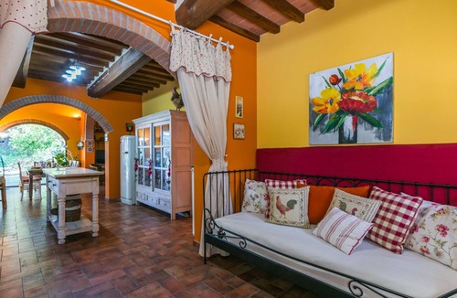 Fucecchio Villa | Stunning villa for 4 people with private pool, WIFI and TV