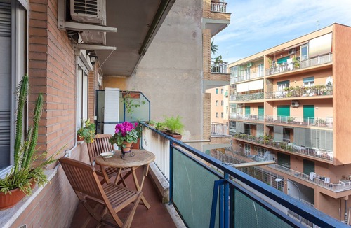 Quartiere XIII Aurelio Apartment | Stylish Apartment Near Vatican City