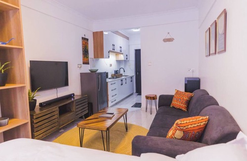 Kilimani Apartment | Stylish Studio in Smart Homes Kilimani,Yaya Centre Nairobi,Gym and free parking