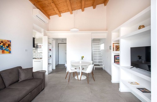 Castellammare Vucciria Apartment | Suite Vucciria with Terrace by Wonderful Italy