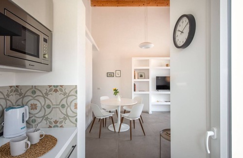Castellammare Vucciria Apartment | Suite Vucciria with Terrace by Wonderful Italy