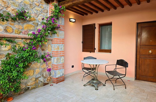 Manciano Apartment | Suite with private outdoor space and garden view