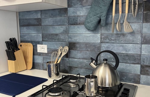 Livorno Apartment | Sunny Sands Apartment