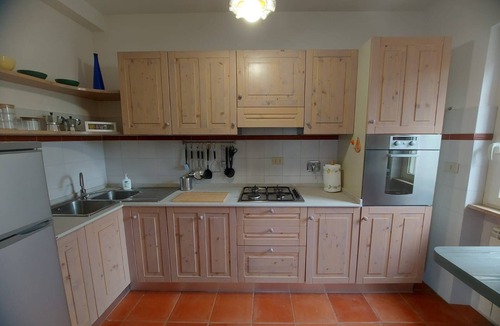 Castelnuovo di Farfa Villa | Superb, spacious vacation home with idyllic pool and breathtaking views