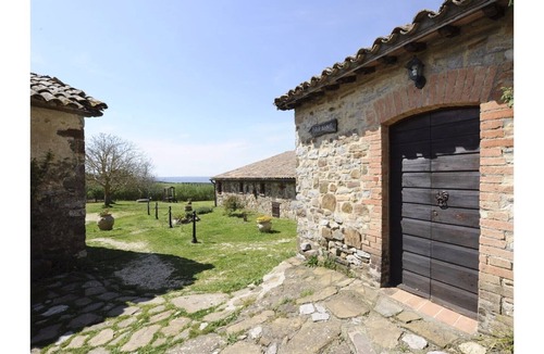 Orvieto Apartment | SUPERIOR APARTMENT COURTYARD